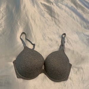 VS Pink Wear Everywhere Bra